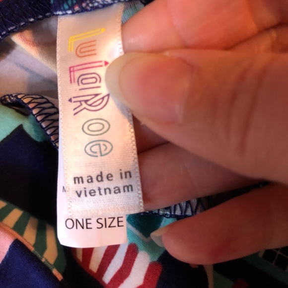 OS LuLaRoe Leggings gnomes - Picture 3 of 3